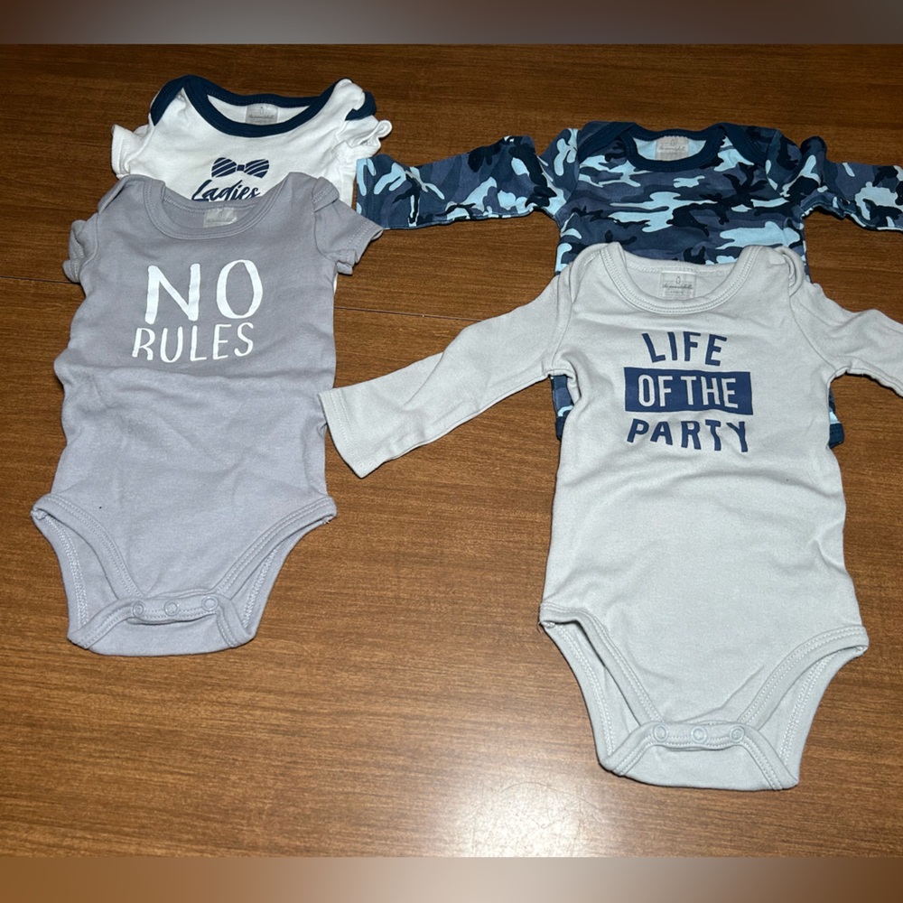 The Peanutshell onesie bundle